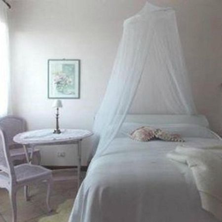 B&B Le Camelie Del Bosco Baiardo ภายนอก รูปภาพ
