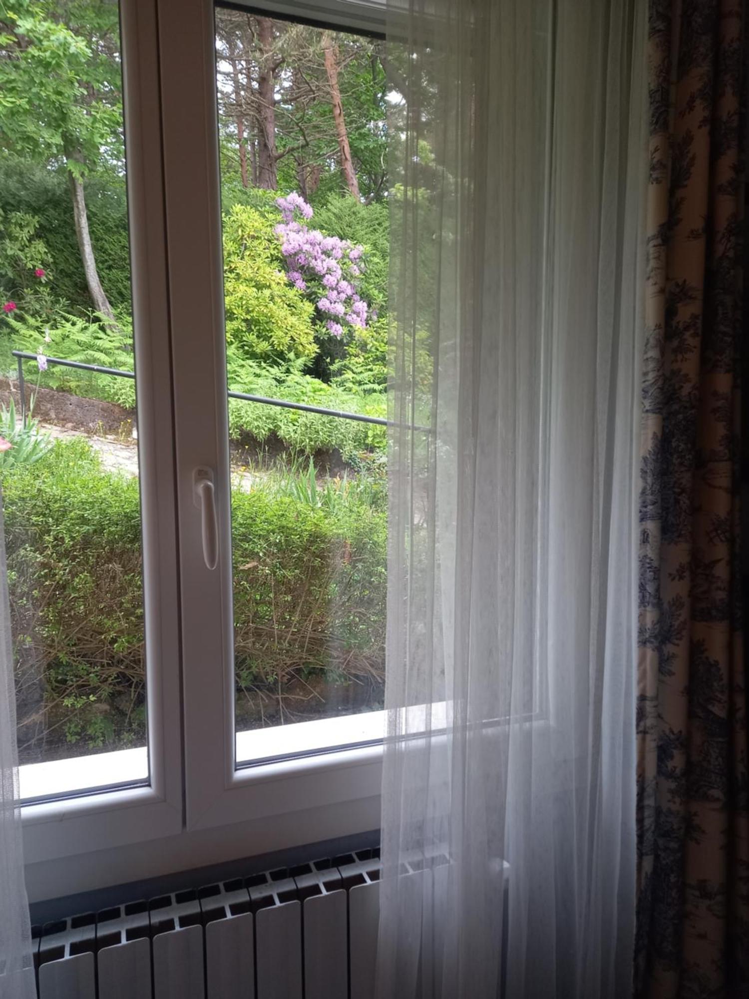 B&B Le Camelie Del Bosco Baiardo ภายนอก รูปภาพ