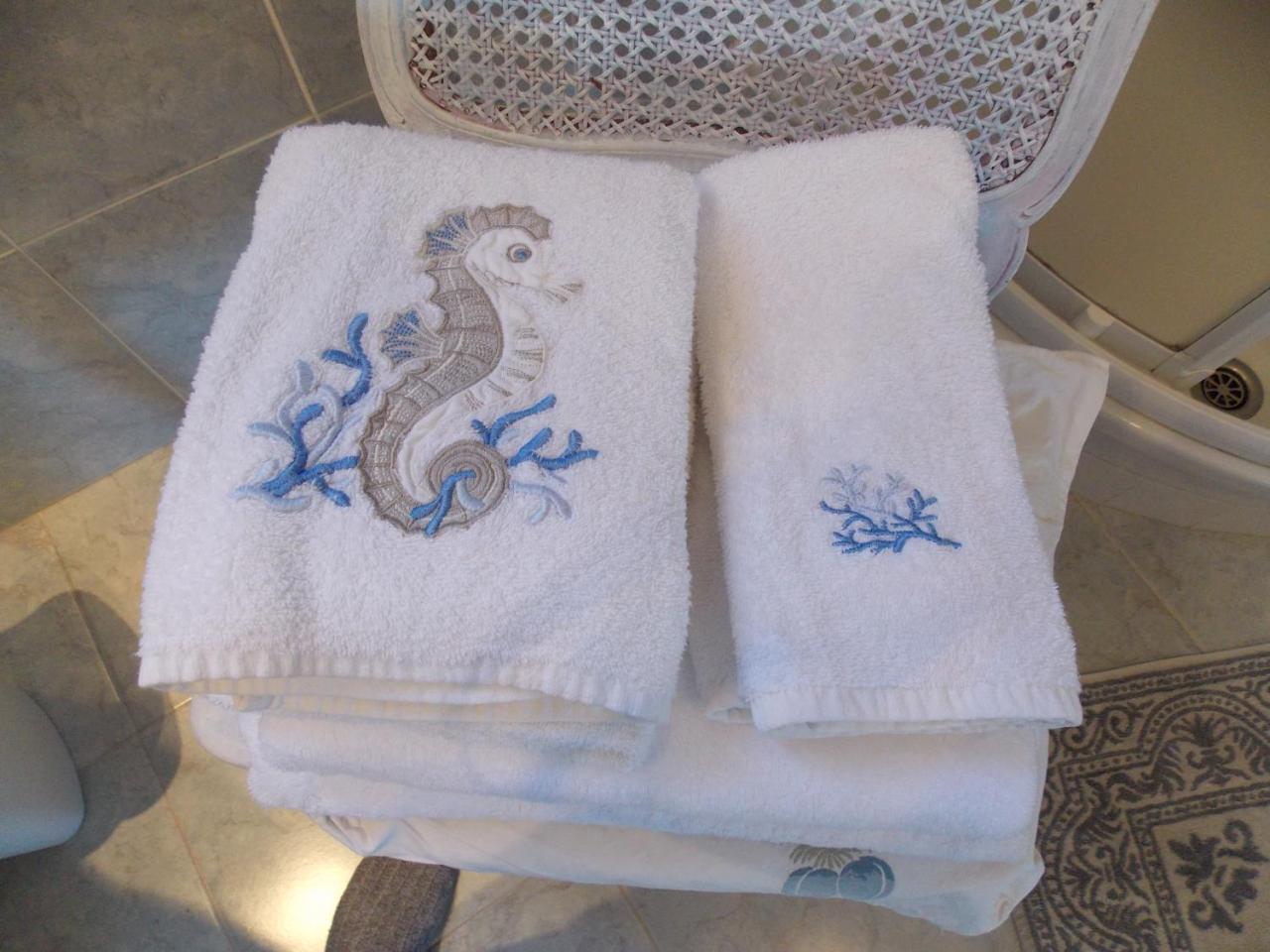 B&B Le Camelie Del Bosco Baiardo ภายนอก รูปภาพ