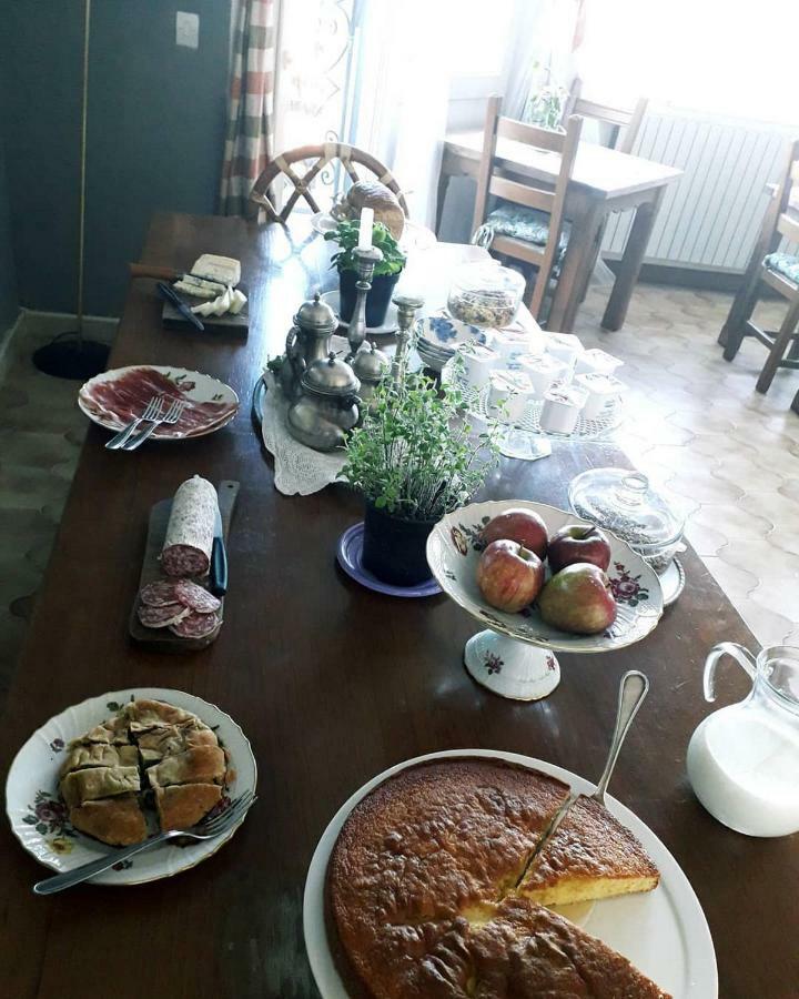 B&B Le Camelie Del Bosco Baiardo ภายนอก รูปภาพ
