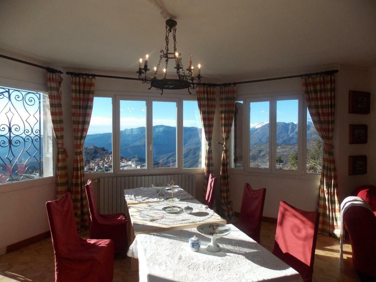 B&B Le Camelie Del Bosco Baiardo ภายนอก รูปภาพ