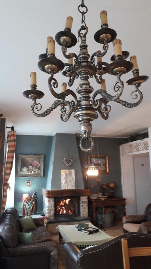 B&B Le Camelie Del Bosco Baiardo ภายนอก รูปภาพ